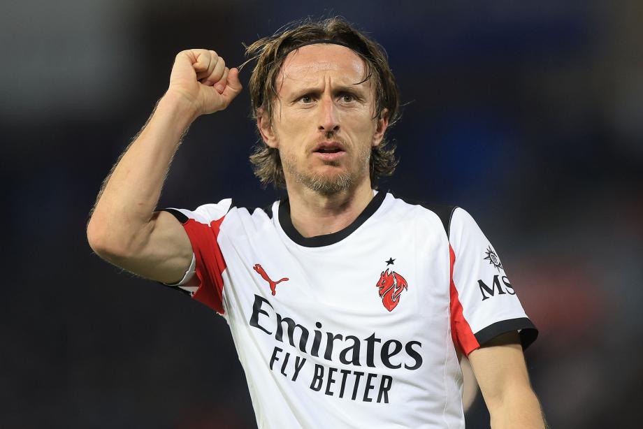 B体育官方-意甲-奇克破门莫德里奇绝杀 AC米兰2-1力克比萨